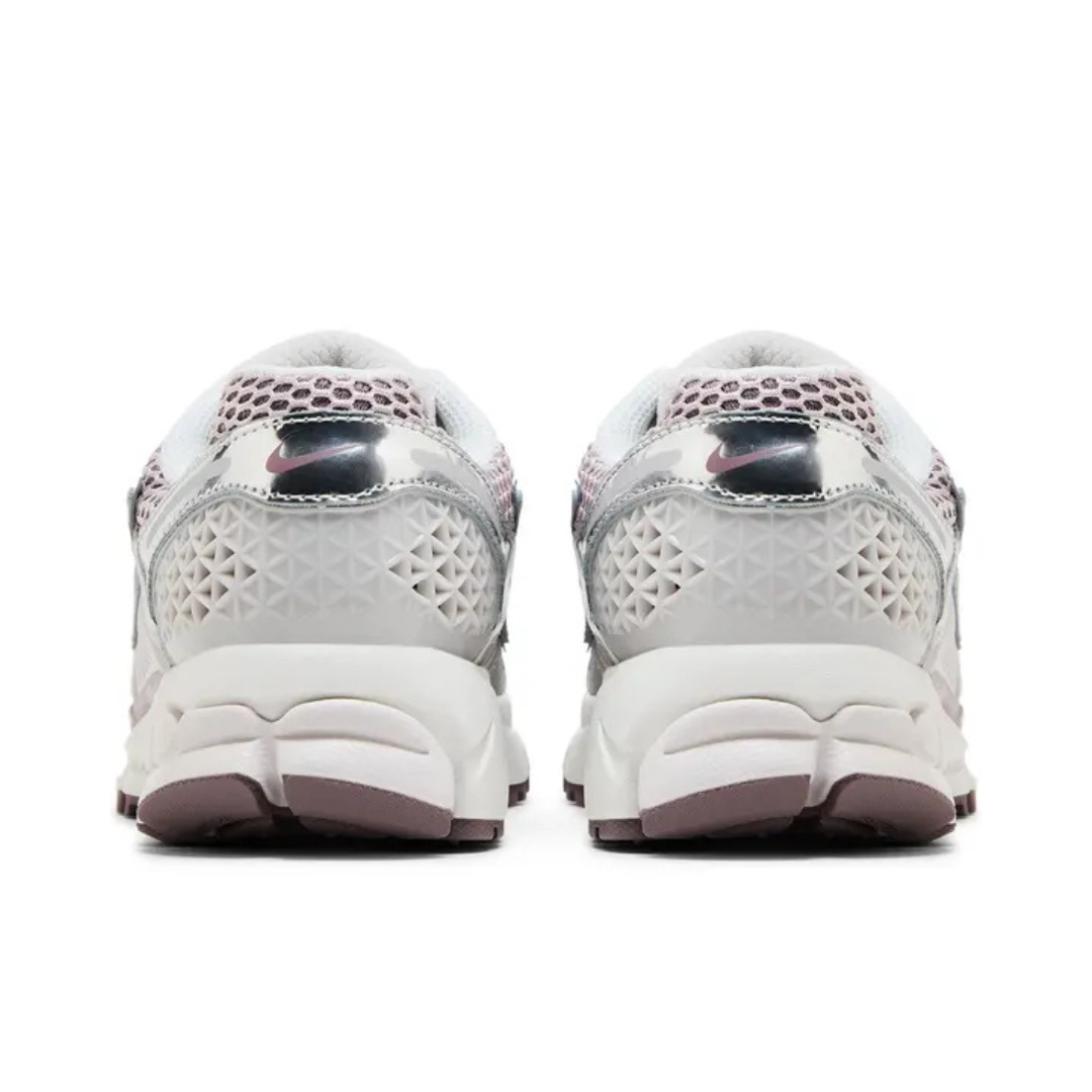 NIKE ZOOM VOMERO 5 - METALLIC SILVER PLATINUM VIOLET (Women's)