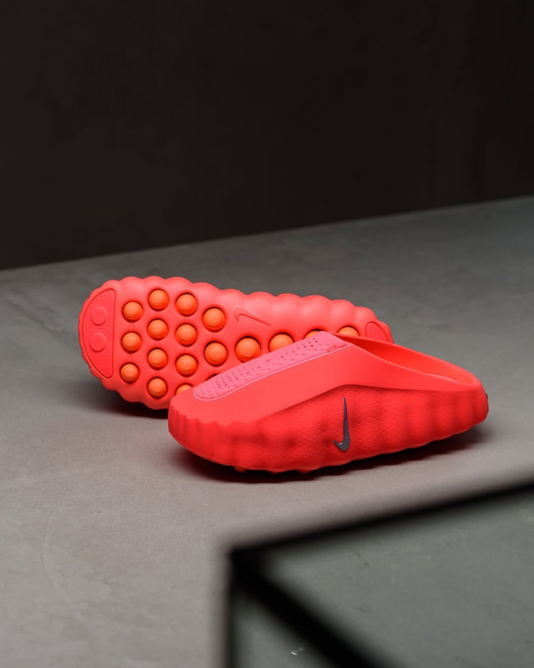 Nike Mind 001 Slide Solar Red