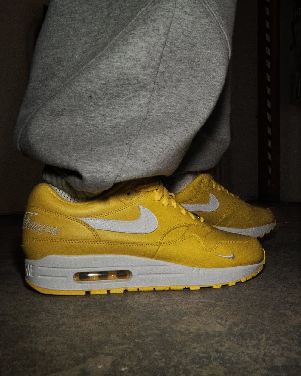 NIKE AIR MAX 1 '87 SP - SUPREME SPEED YELLOW