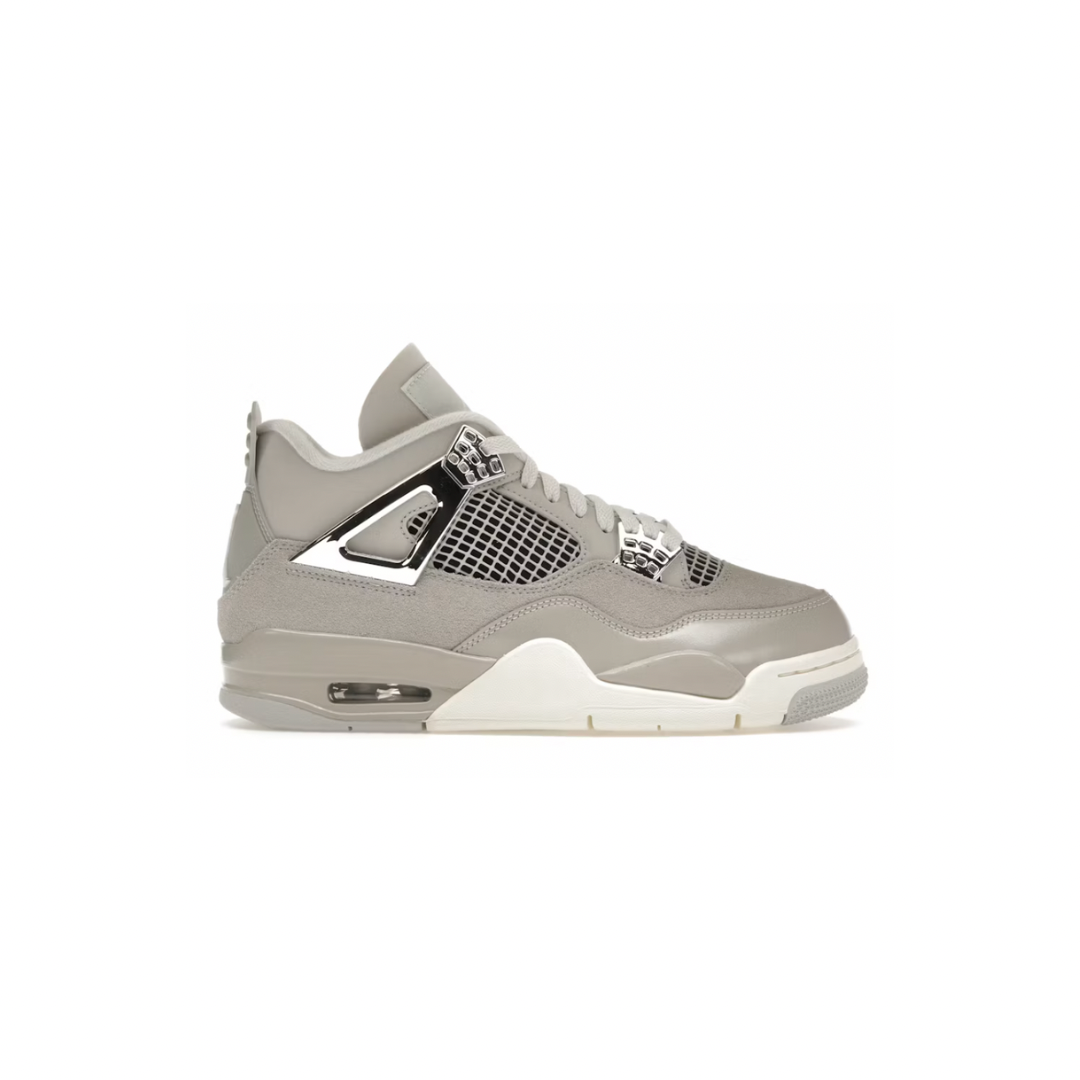 AIR JORDAN 4 RETRO - FROZEN MOMENTS