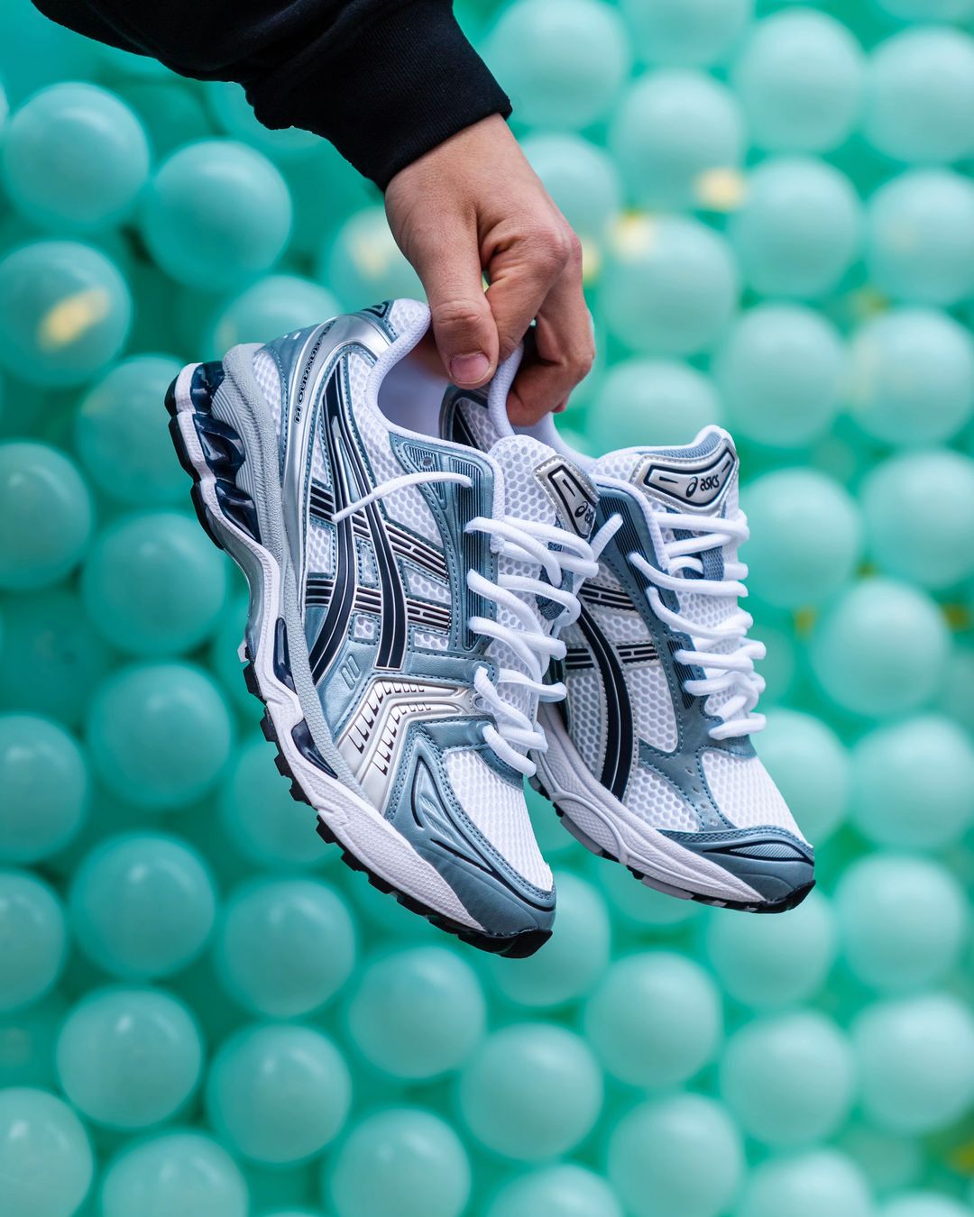 ASICS GEL-KAYANO 14 - WHITE FJORD GREY
