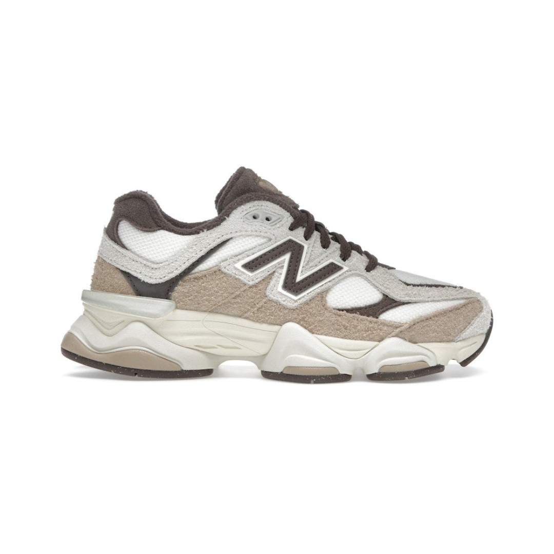 New Balance 9060 Earth Shadow Bisque