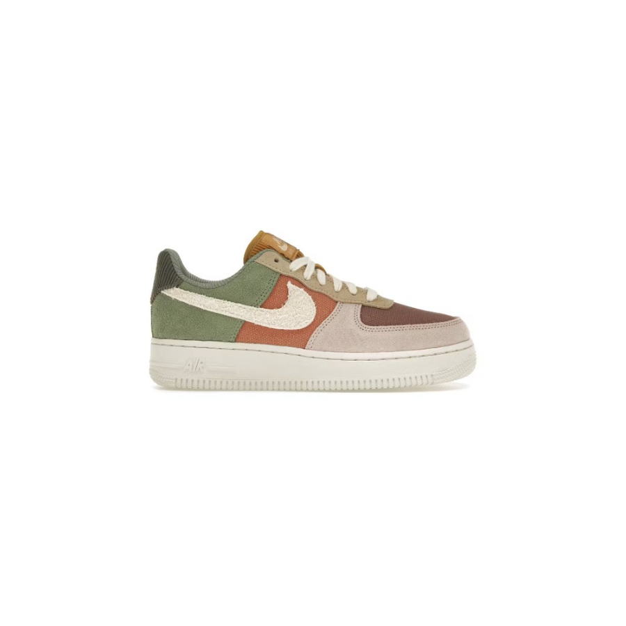NIKE AIR FORCE 1 ‘07 LX W - OIL GREEN TERRA BLUSH