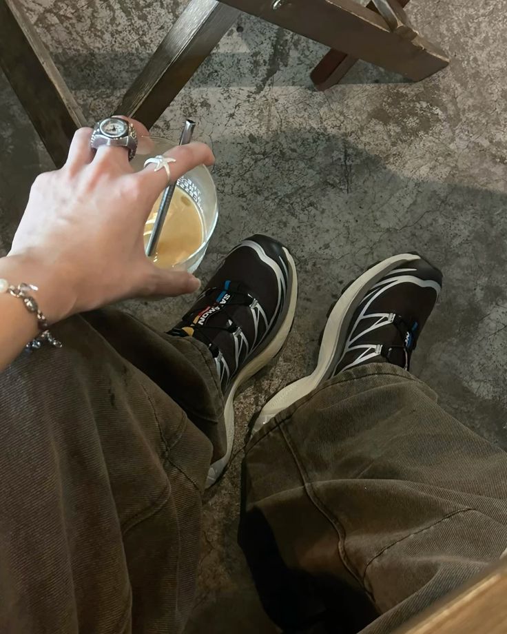 Salomon XT-6 Black Coffee