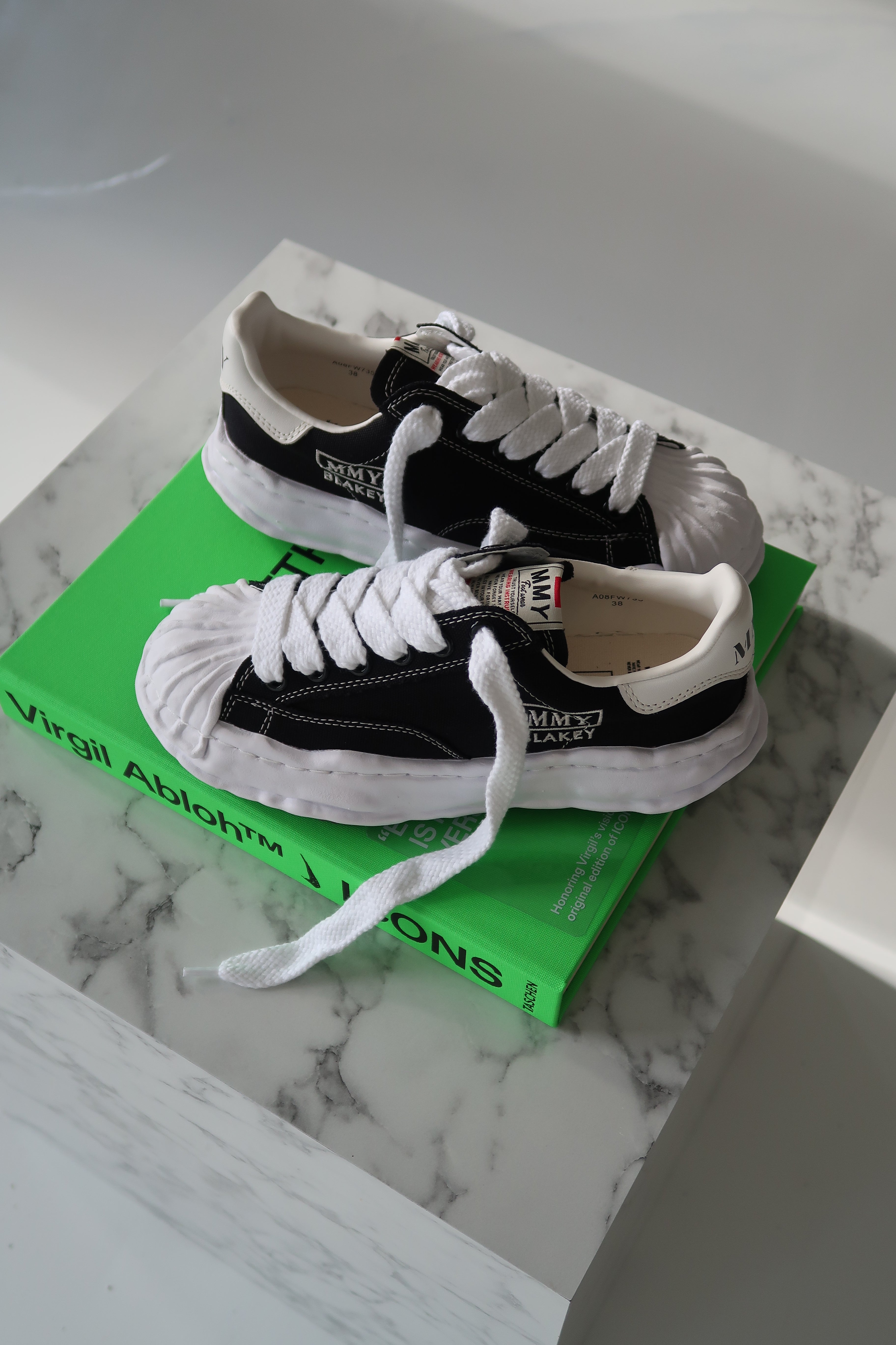 Maison Mihara Yasuhiro Blakey OG Sole Canvas Low Black