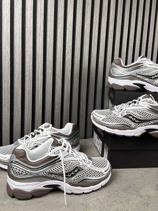 Saucony ProGrid Omni 9 OG White Brown