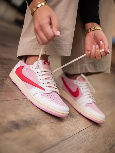 Jordan 1 Retro Low OG SP Travis Scott Sail Tropical Pink