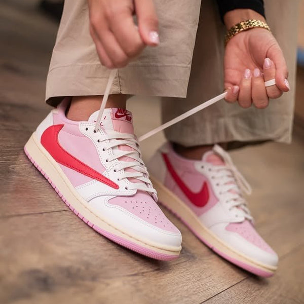 Jordan 1 Retro Low OG SP Travis Scott Sail Tropical Pink