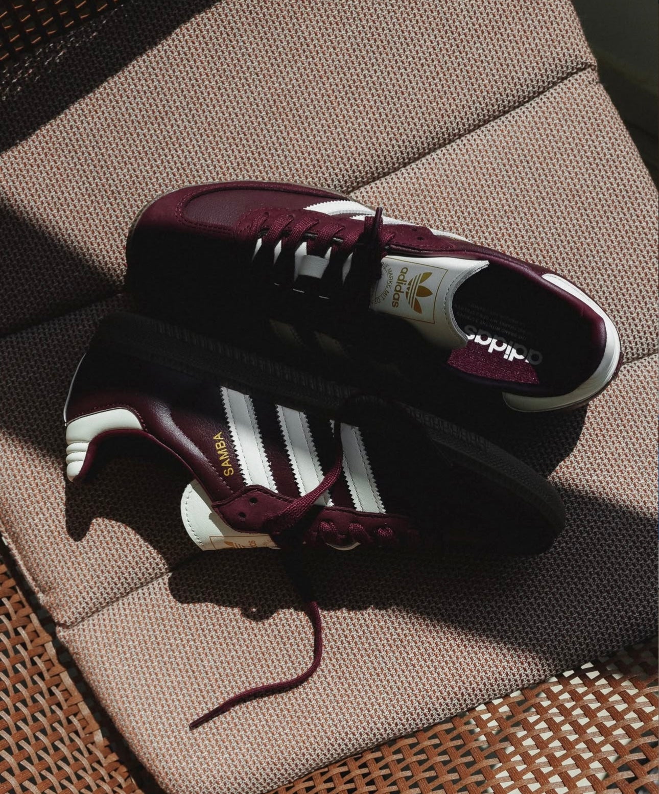 ADIDAS SAMBA OG - MAROON OFF WHITE GUM