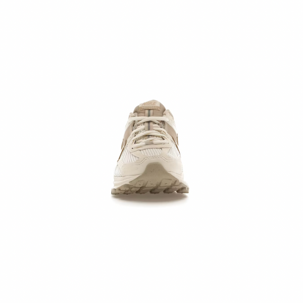 NIKE ZOOM VOMERO 5 - SAIL LIGHT OREWOOD BROWN (woman's)