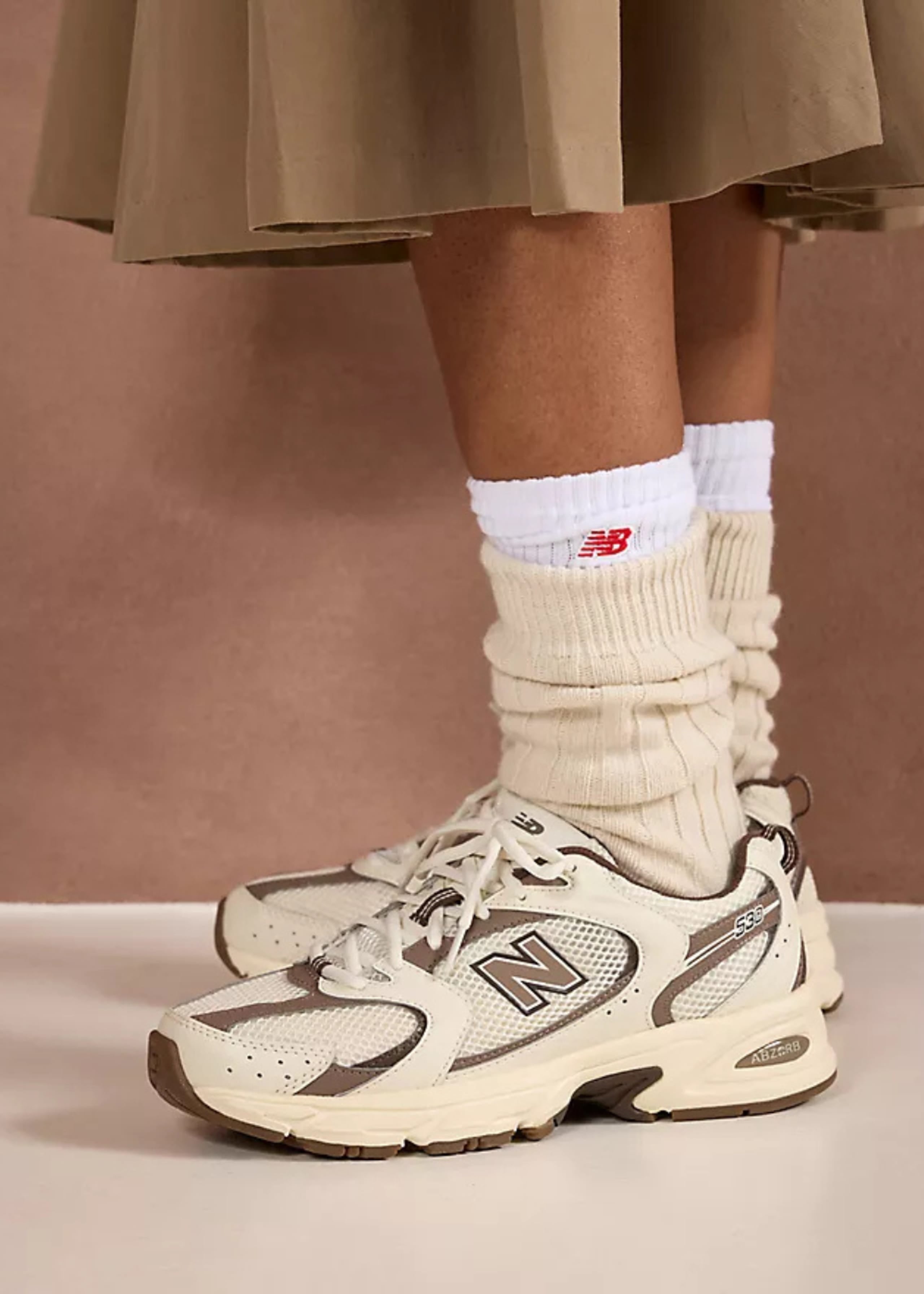 NEW BALANCE 530 - TURTLE DOVE MUSHROOM