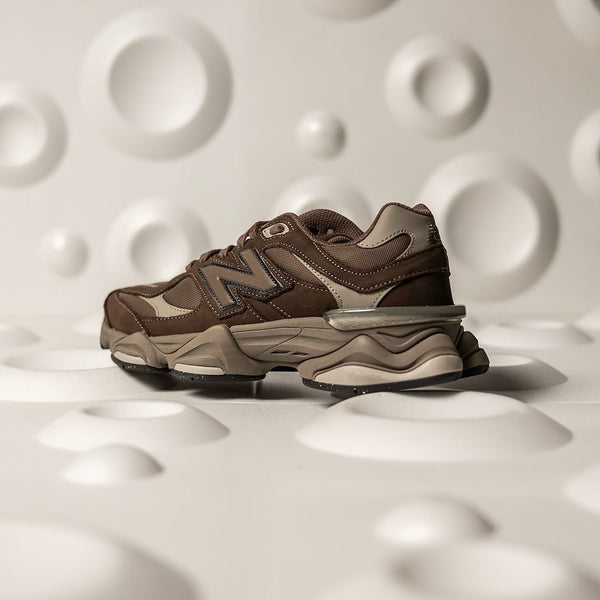 New Balance 9060 Mono Cortado