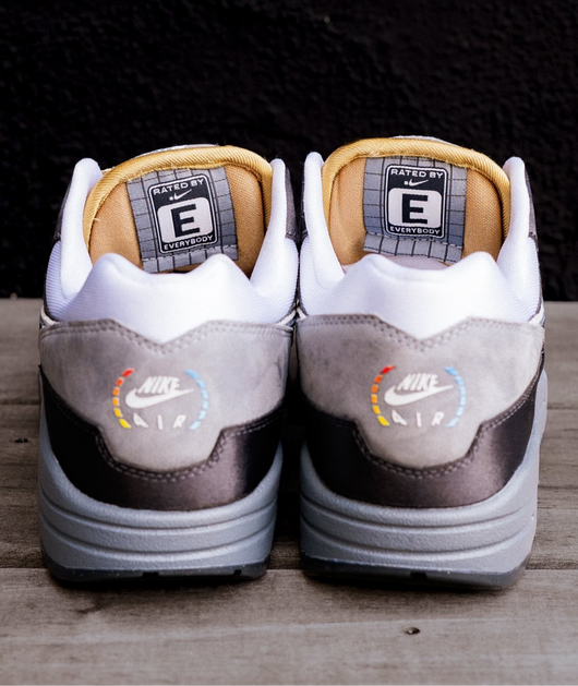 Nike Air Max 1 .SWOOSH Low Poly Big Head Mode