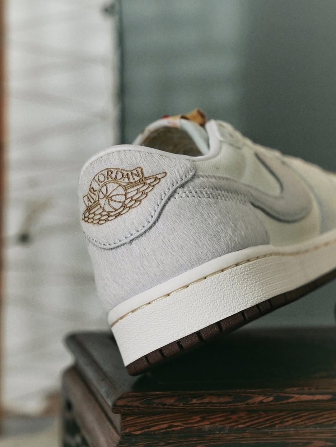 Jordan 1 Retro Low OG Football Grey Sail Light Chocolate
