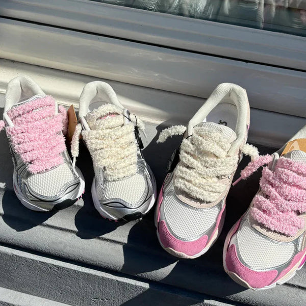 FLUFFY LACES PINK