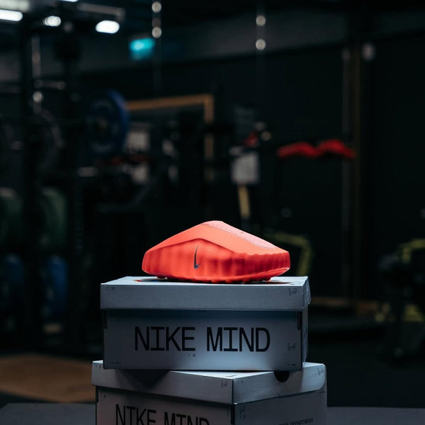 Nike Mind 001 Slide Solar Red