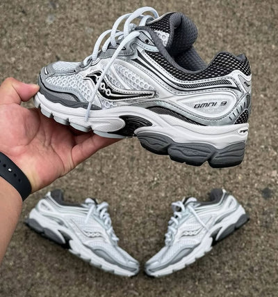 Saucony ProGrid Omni 9 Microchip