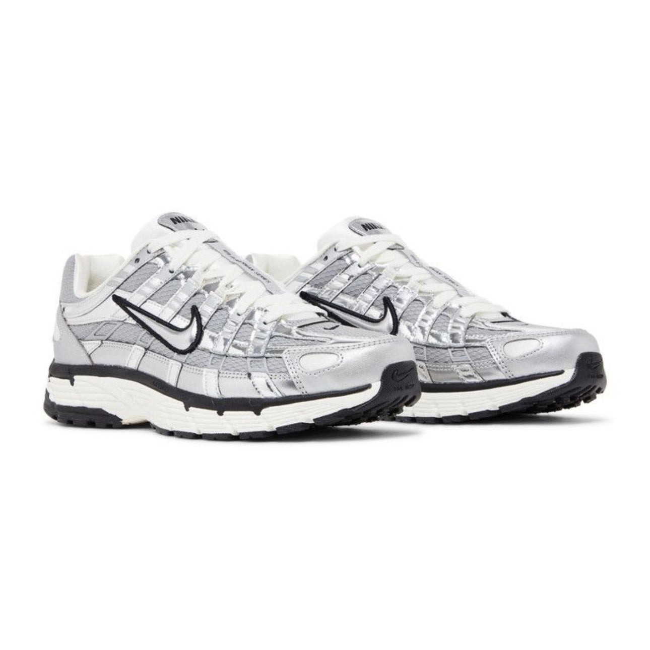 NIKE P-6000 - METALLIC SILVER
