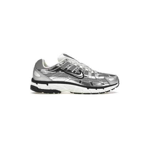 NIKE P-6000 - METALLIC SILVER