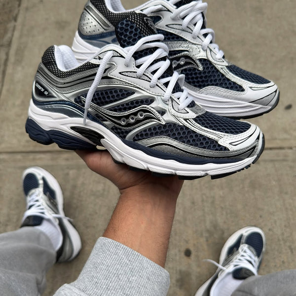 Saucony ProGrid Omni 9 Deep Navy
