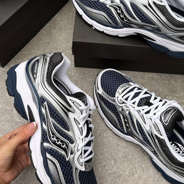 Saucony ProGrid Omni 9 Deep Navy
