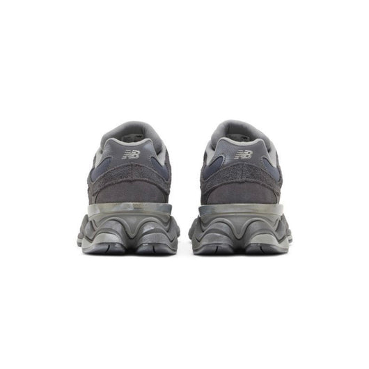 New Balance 9060 Magnet