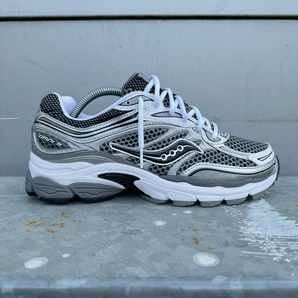 Saucony ProGrid Omni 9 Grey Silver Black