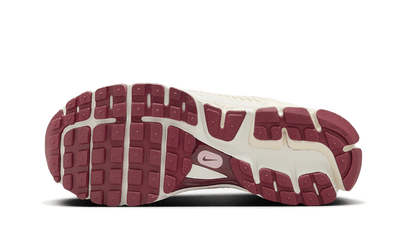 Nike Zoom Vomero 5 Valentine's Day (2024)