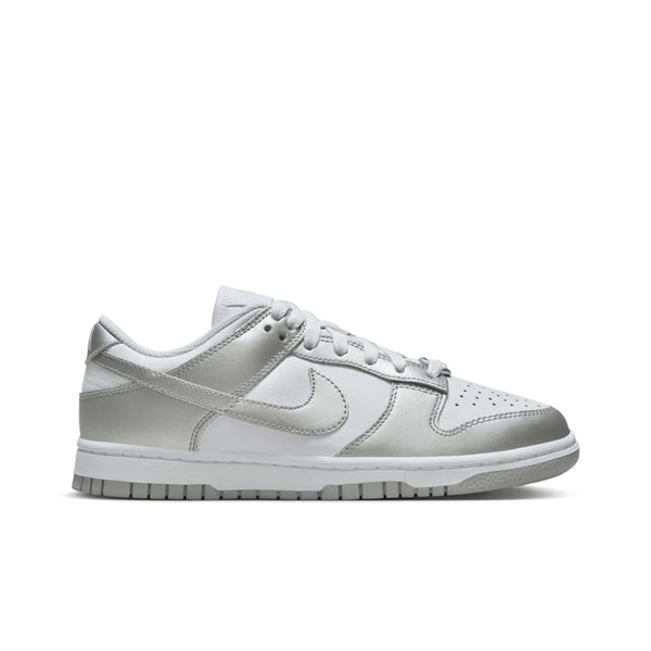 Nike Dunk Low Metallic Silver (W)
