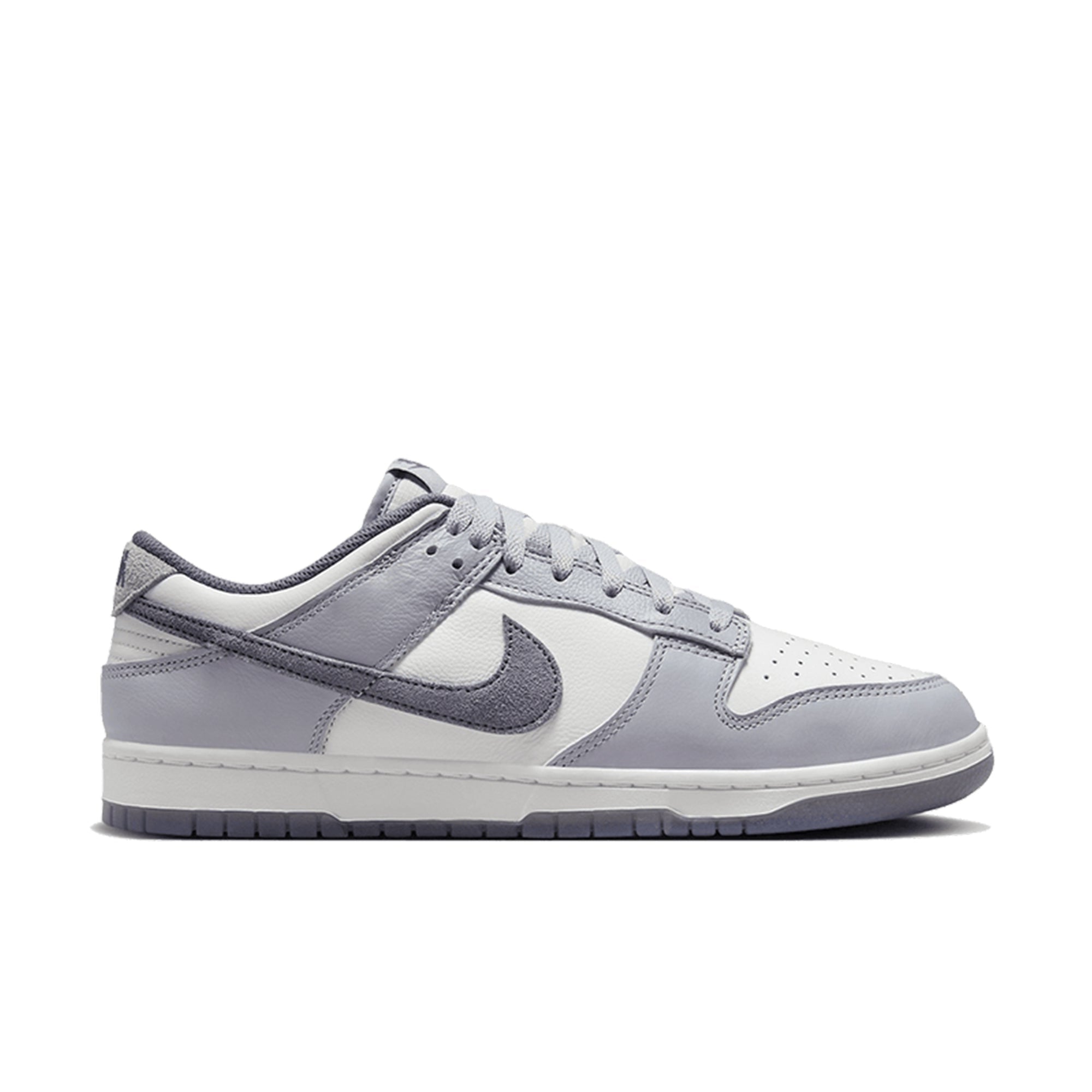 Nike Dunk Low SE Light Carbon