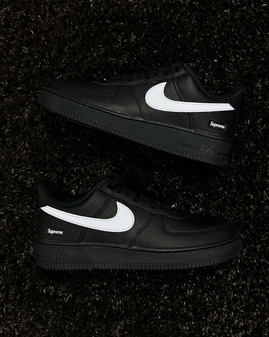 Nike Air Force 1 Low Supreme Black White