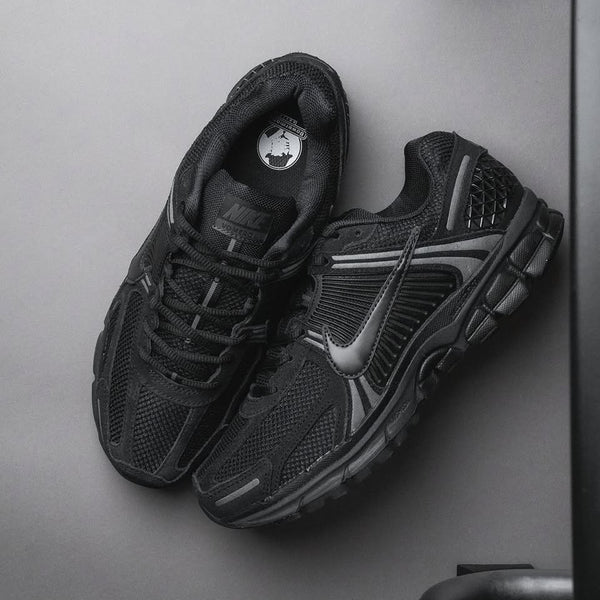 Nike Zoom Vomero 5 Black Metallic Dark Grey