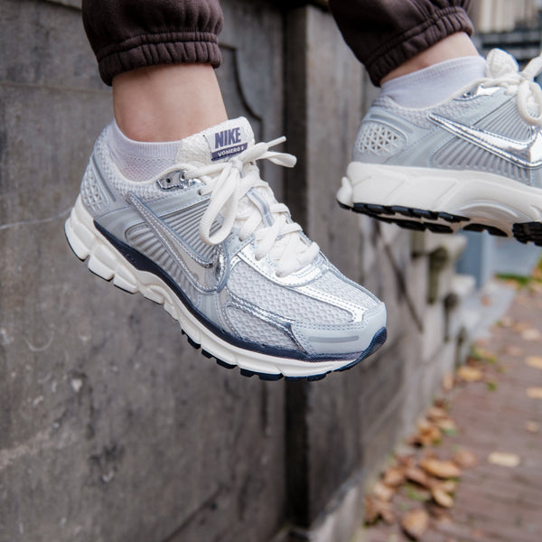 Nike Zoom Vomero 5 Photon Dust