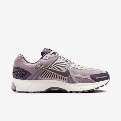 Nike Zoom Vomero 5 Platinum Violet