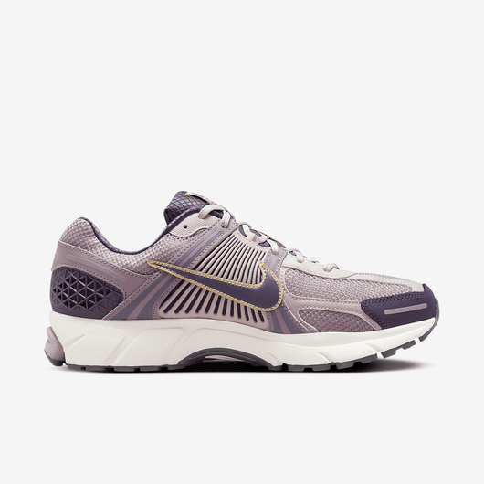 Nike Zoom Vomero 5 Platinum Violet