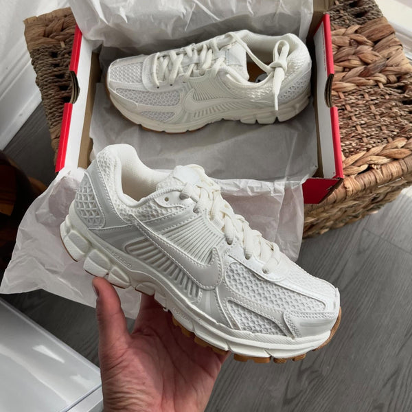 Nike Zoom Vomero 5 Sail Coconut Milk