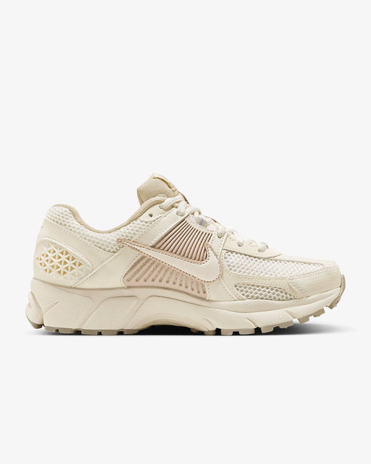 NIKE ZOOM VOMERO 5 SAIL LIGHT OREWOOD BROWN