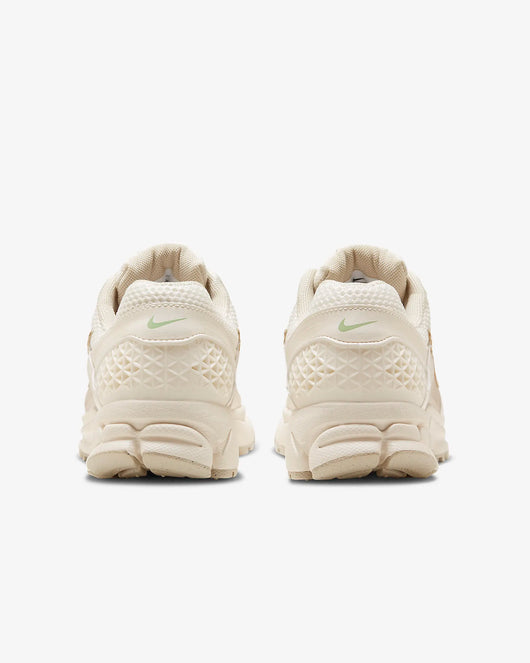 NIKE ZOOM VOMERO 5 SAIL LIGHT OREWOOD BROWN