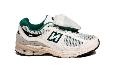 New Balance 2002R Sea Salt Vintage Teal