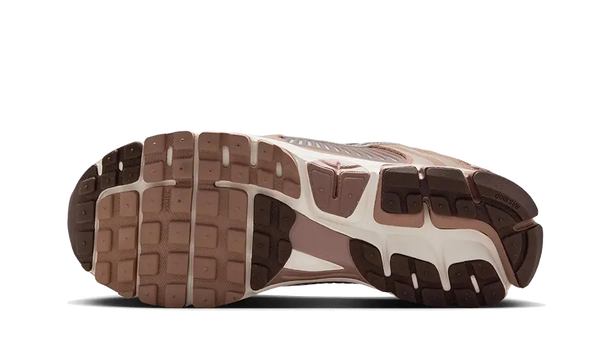 Zoom Vomero 5 Dusted Clay