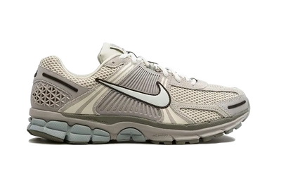 Nike Zoom Vomero 5 Light Orewood Brown Armory Blue