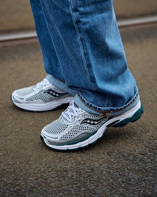 Saucony ProGrid Omni 9 White Pine Green